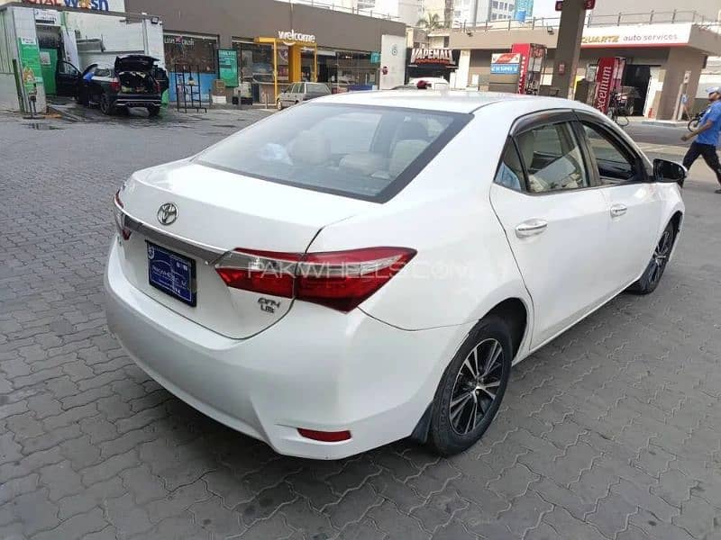 Toyota Altis Grande 2015 4