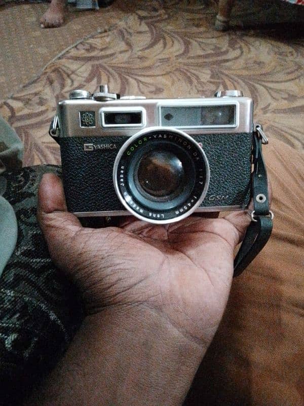 yashica electro35 5