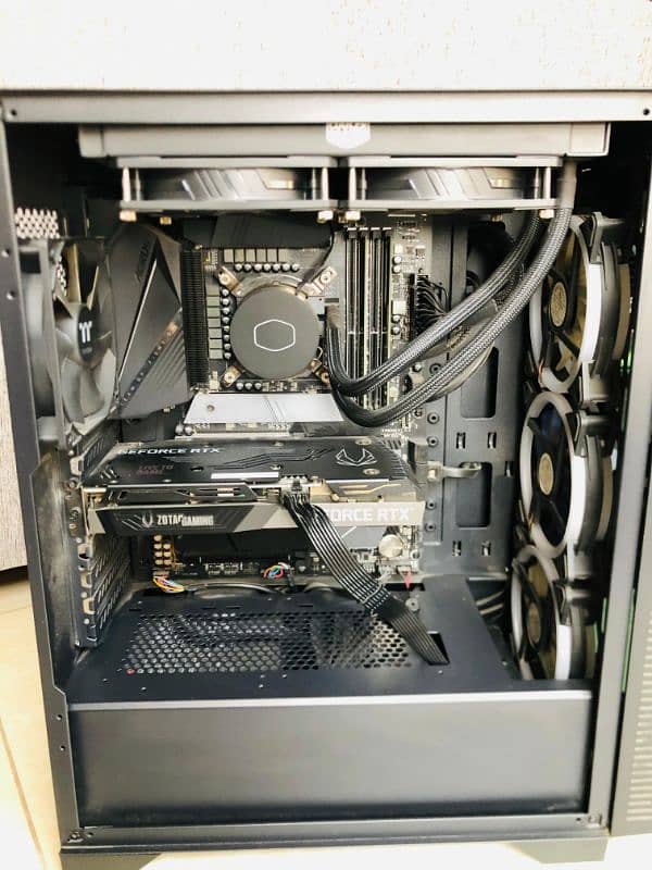 Excellent Gaming ultra modern PC 14