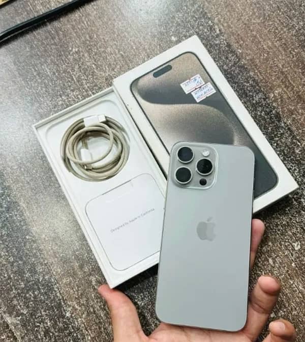 iphone 15 pro max natural titanium 256gb 0