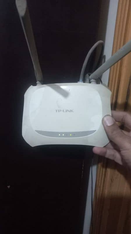 Tplink WR840N Wireless Router 0