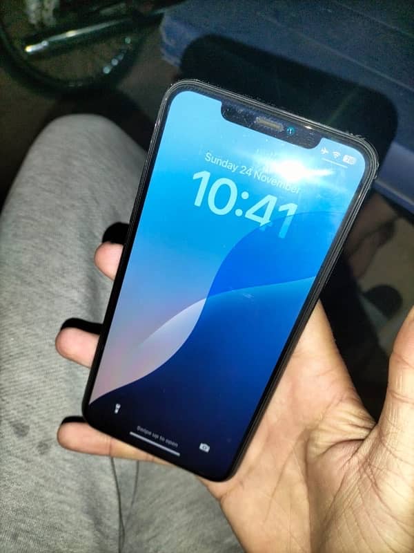 iPhone 11 Pro Max 64GB Non Pta 5