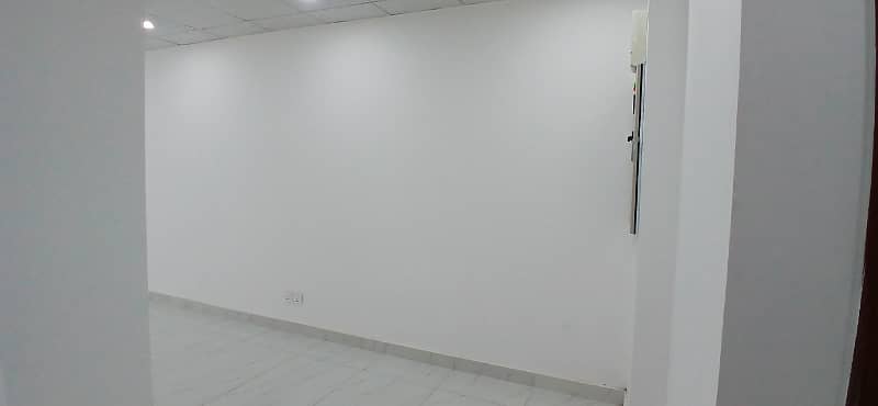 Brand New 475 Square Feet Office Prime Space Available For Rent In Grand Square Mall 12