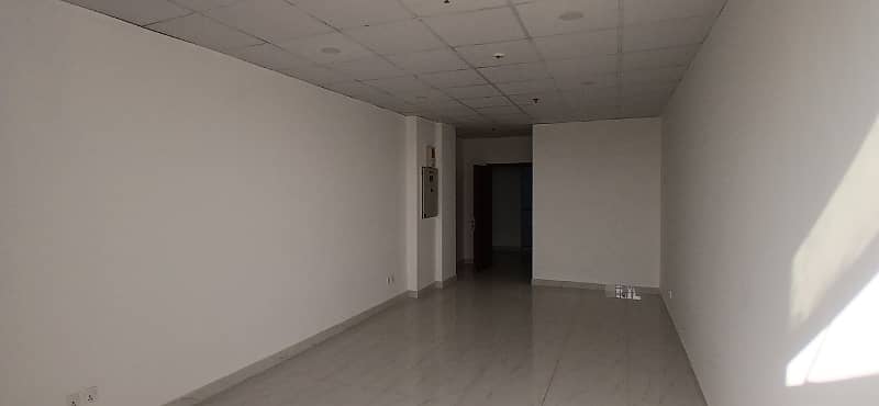 423 Square Feet Office Prime Space With Terrace Is Available For Rent In Grand Square Mall 1