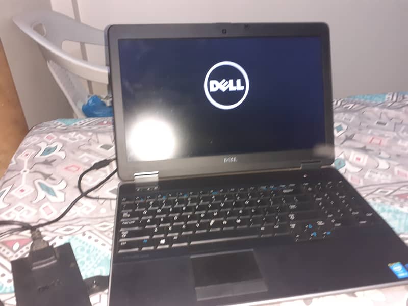 Dell laptop latitude E6540 3