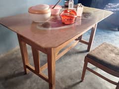 dyning table with 5 chairs