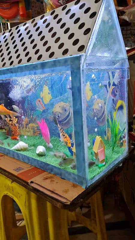 FISH AQUARIUM 2