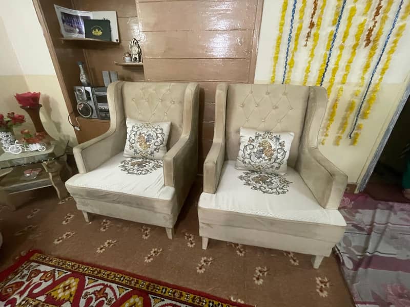 7 Seaters with Dewan Sofa set 6