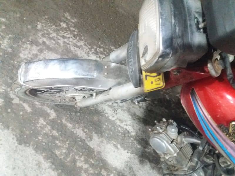 Honda 70 for sale  2007 model in Lahore 8