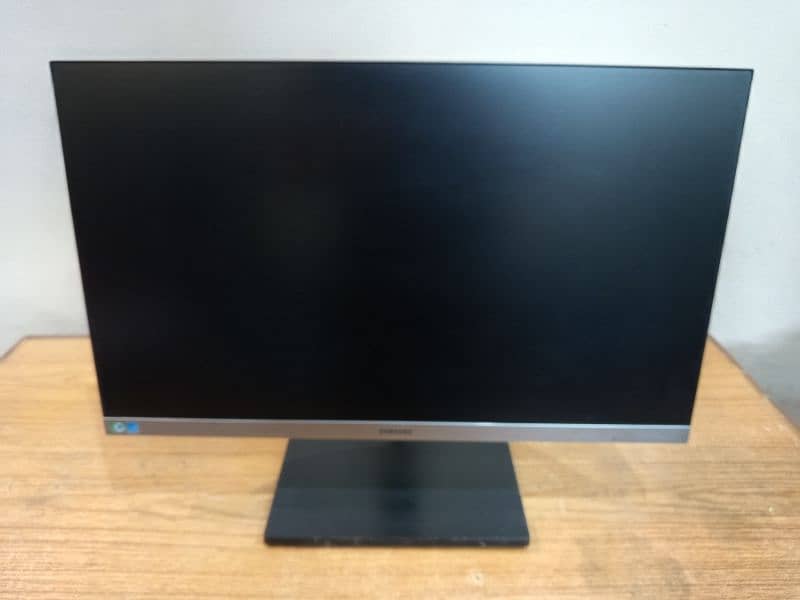 Samsung lcd brand new 1080p 60@hz 0