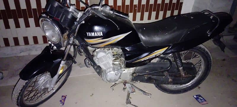 YAMAHA YB125 1st owner 3