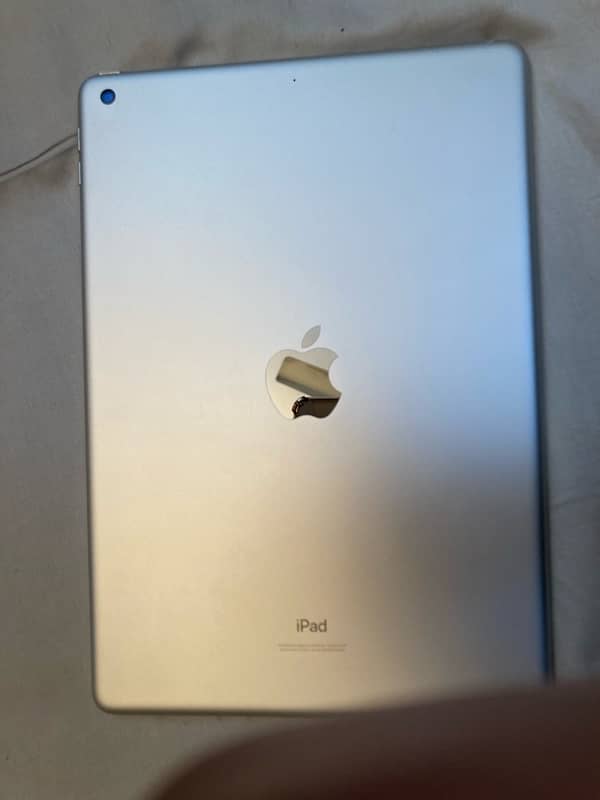 I PAD 8 Generation 128 gb 9