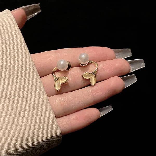 Rhinestone studs 1