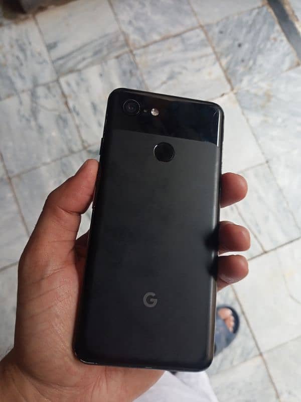 Google Pixel 3 LCD damaged 1