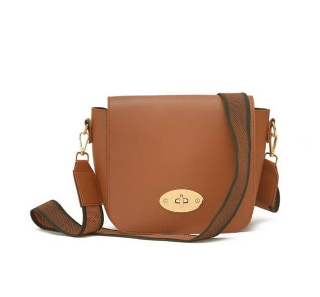 Ladies bag leather 100% urignal Available 2