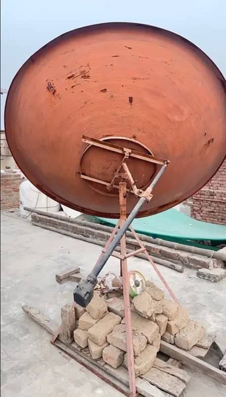 6 ft Dish With Moter Available For Sale 1