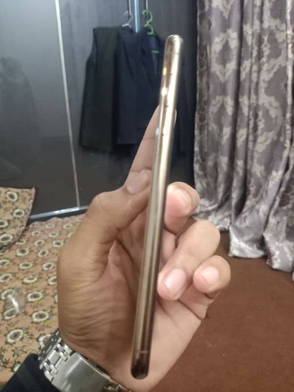 Iphone Xs Max Golden 64Gb Non Pta 1