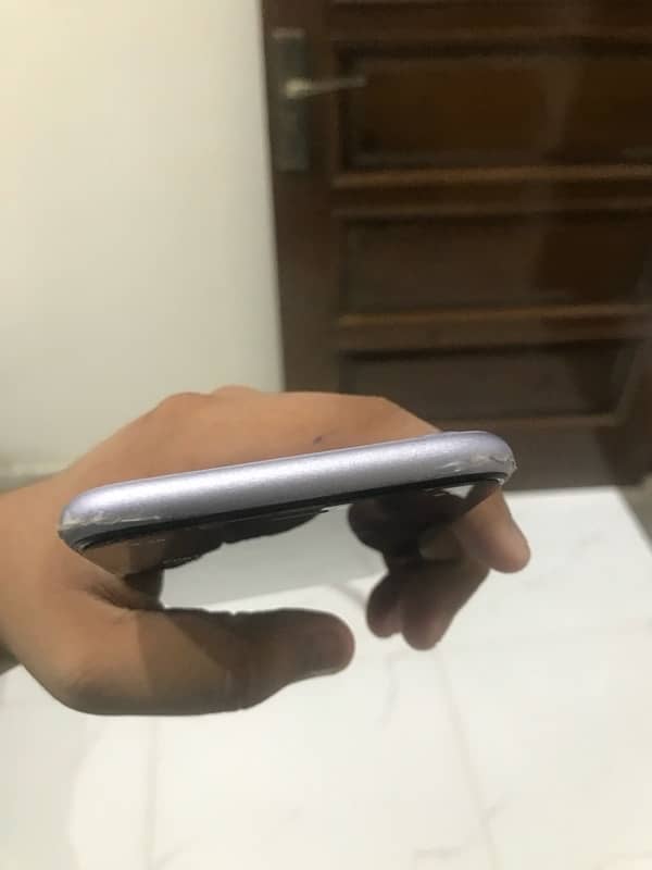 iphone 11 64 gb Factory unlock 5