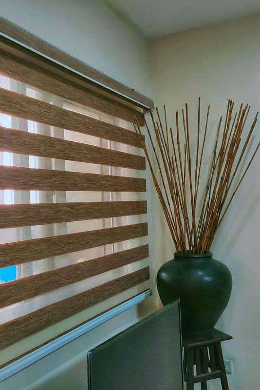 Window Blinds / Roller Blinds / Wood Blinds / Zebra Blinds / PVC Door 2