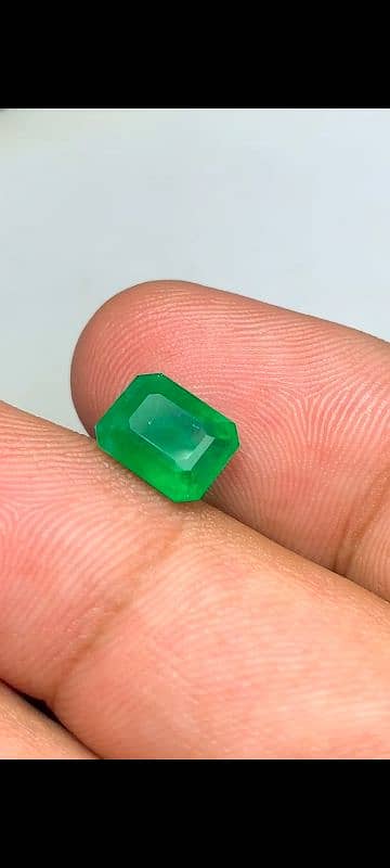 Natural Emerald Marvellous Gem 5