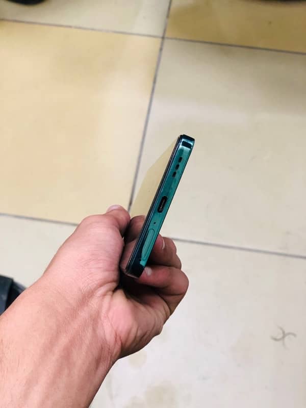 Oppo Reno 12F 7