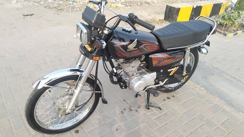 Honda CG 125 2022 10