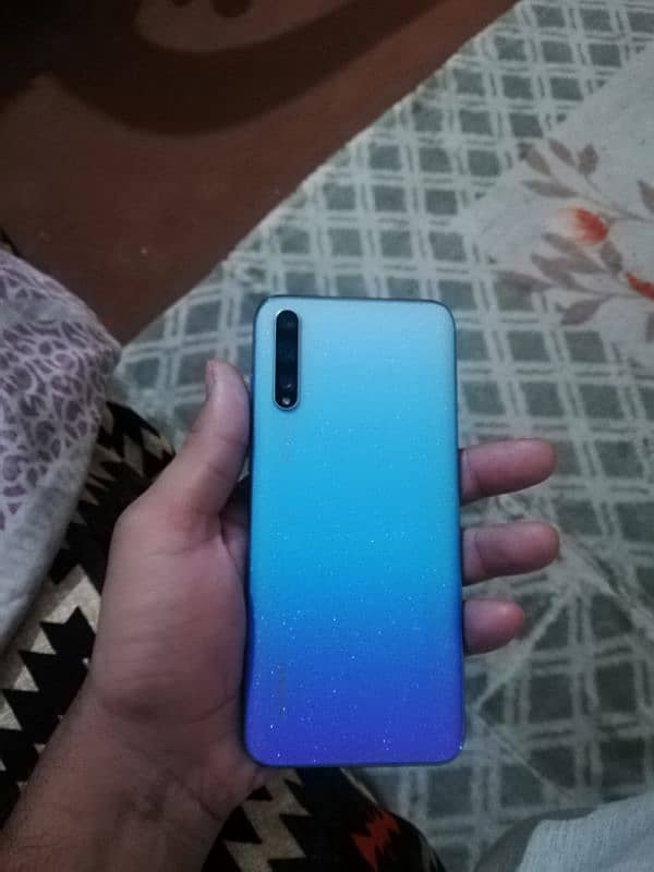 Huawei Y8p 5