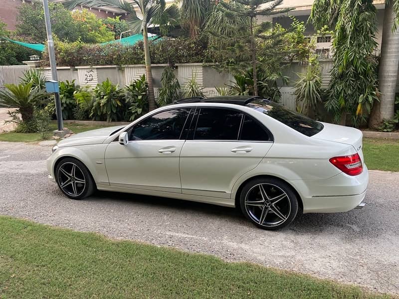 Mercedes C Class 2011 3