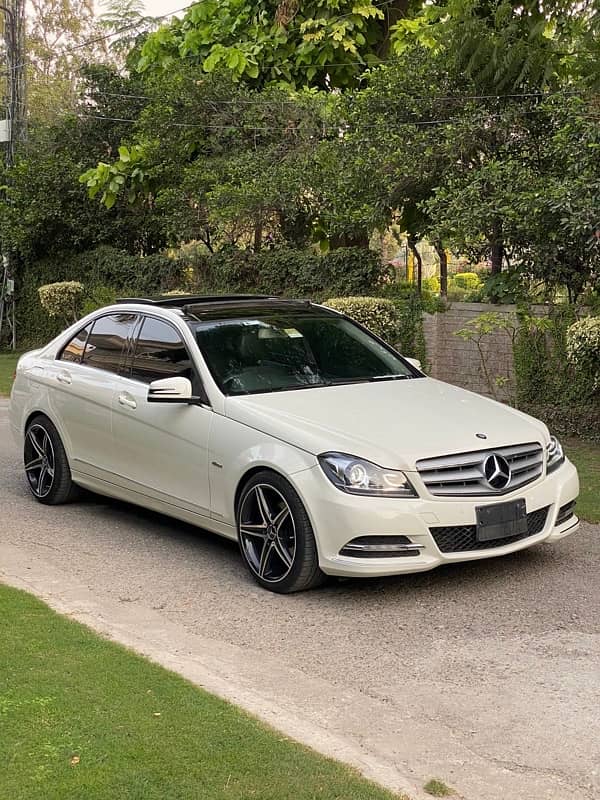 Mercedes C Class 2011 18