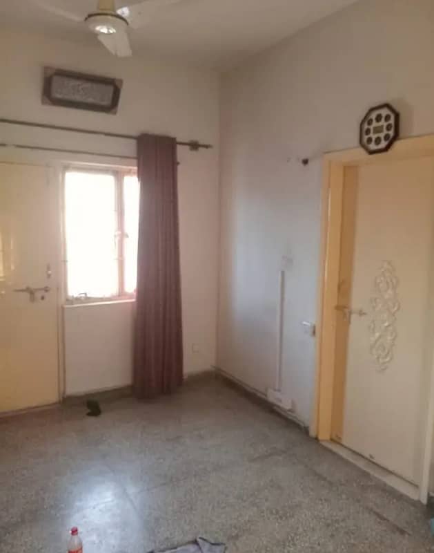 G-11/4 E-Type First Floor Flat For Rent 4