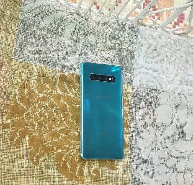 Samsung S10 Plus dual sim PTA approved with box no dot no shade 2