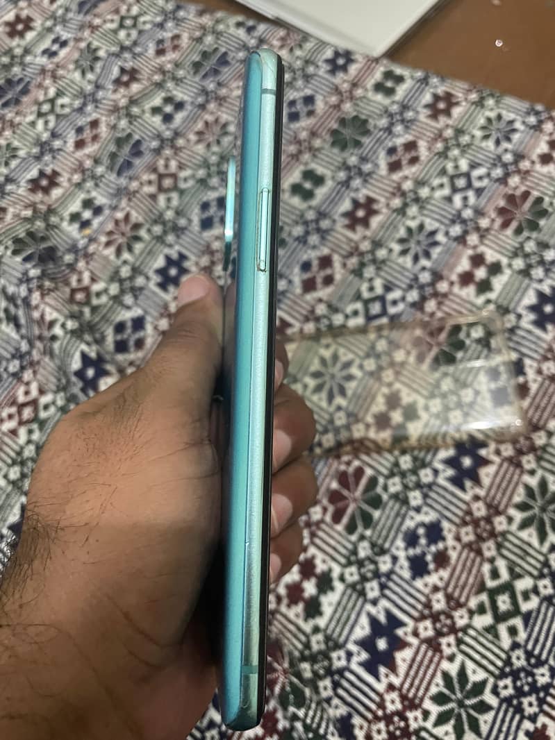 One plus 8t 4