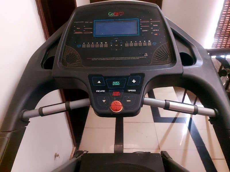 Treadmill: Gym Exercise Machine 1