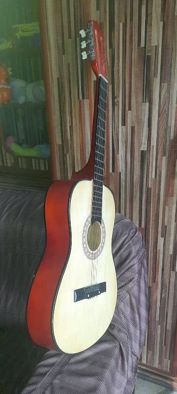 Guitar in new condition 1