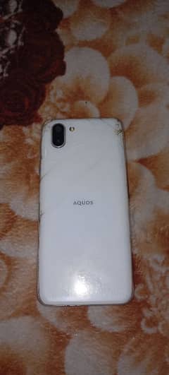 sharp aquos r2 4/64