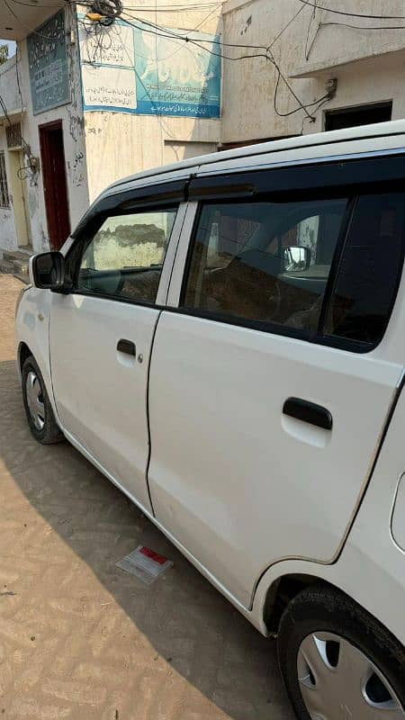 Suzuki Wagon R 2018 6