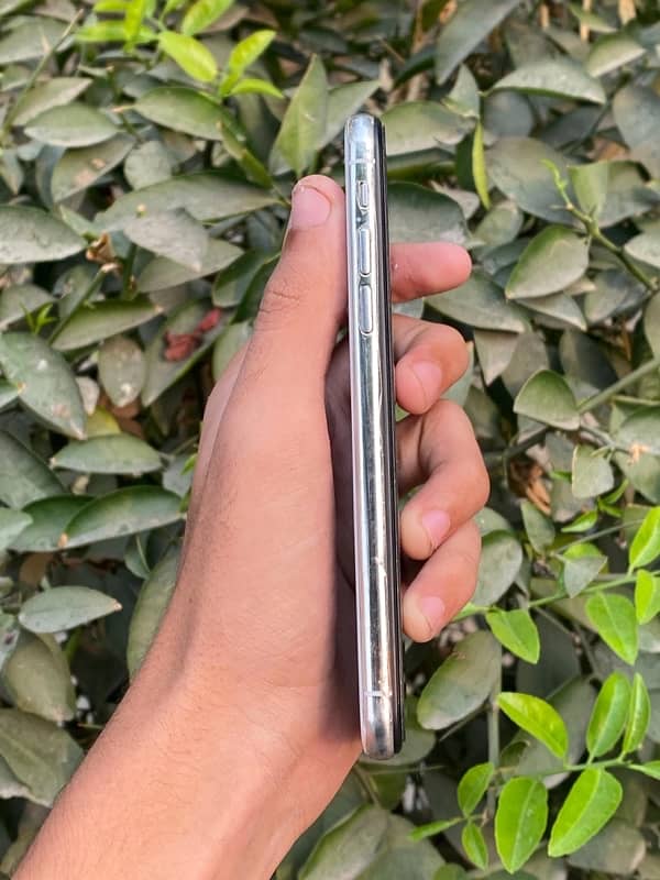 IPhone X 64gb FU 4