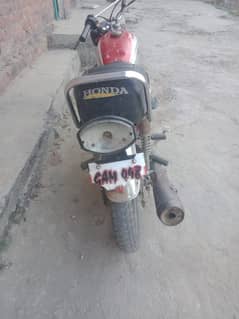 bike h Honda h magar china ki company ki h originally docomants gum gy