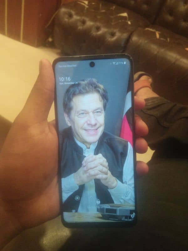 lg Q830 Mobile all good and VIP camera but patch prove hoga 2500 1