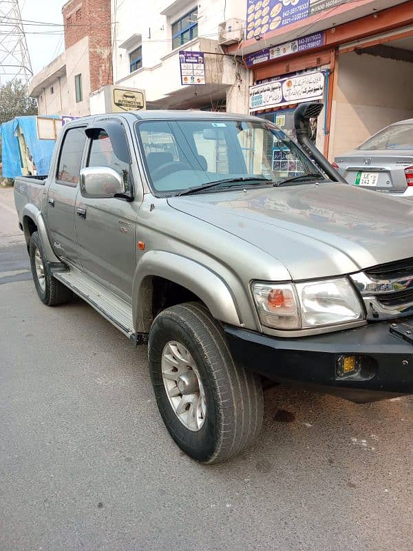 Toyota Hilux 2002 9