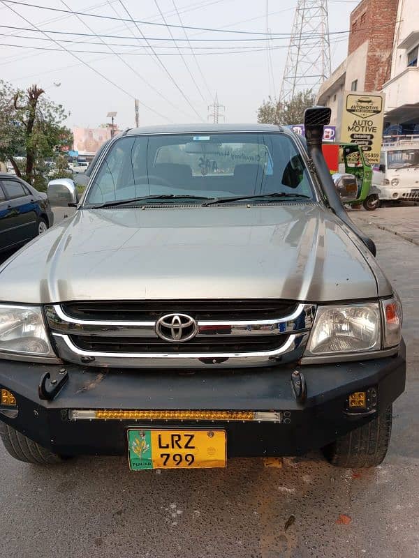 Toyota Hilux 2002 10