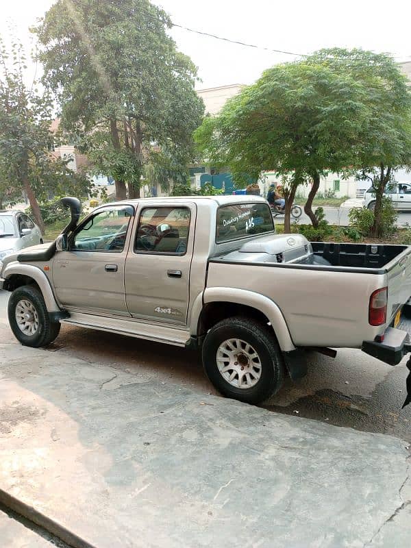 Toyota Hilux 2002 15