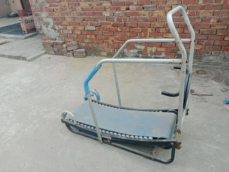 Good condition manual treadmills used available. . . 1