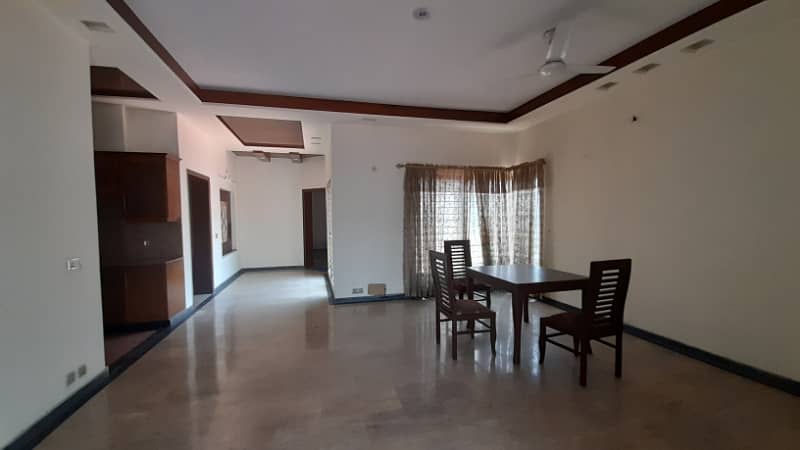 Cantt properties offers 1 Kanal House for sale in cavalry ground 16