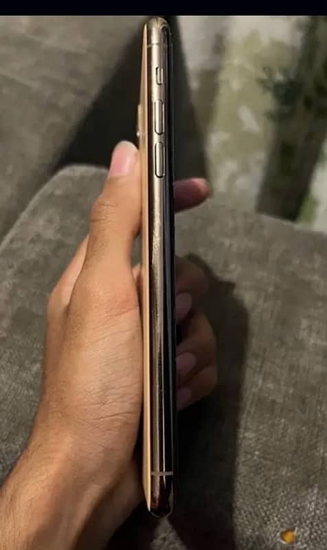 iPhone 11 pro max factory unlock 64gb 4