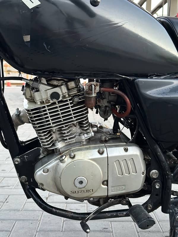 Suzuki GS 150 Neat and Clean Condition 4