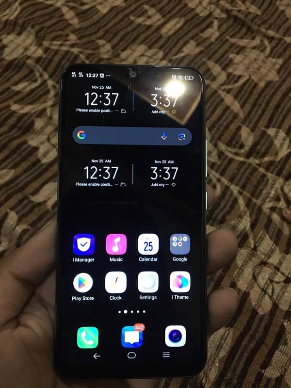 vivo y 17  8/256 gb 1