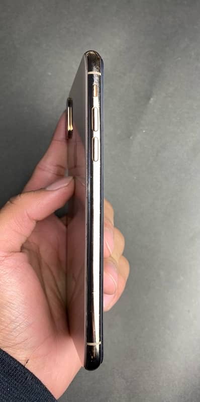 iphone Xs golden  non pata 3