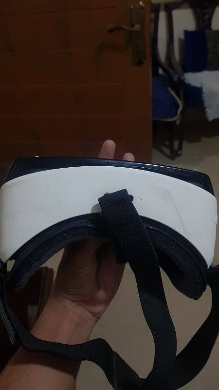 Samsung Gear VR powered by Oculus 4