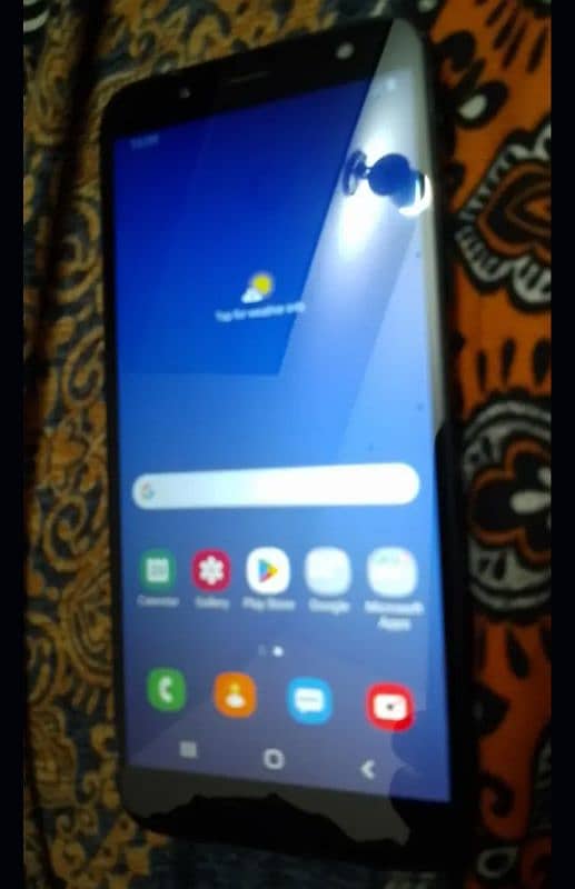 Samsung j6 with box 3